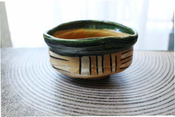 織部焼の抹茶茶碗は古田織部が考案しました