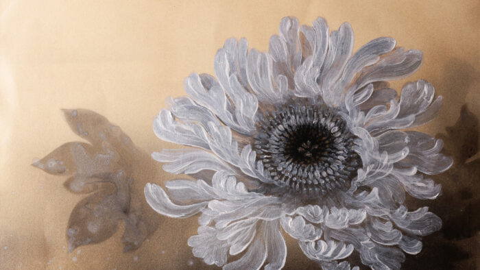 永井聡による、真珠粉を使用した唐紙技法の牡丹の絵