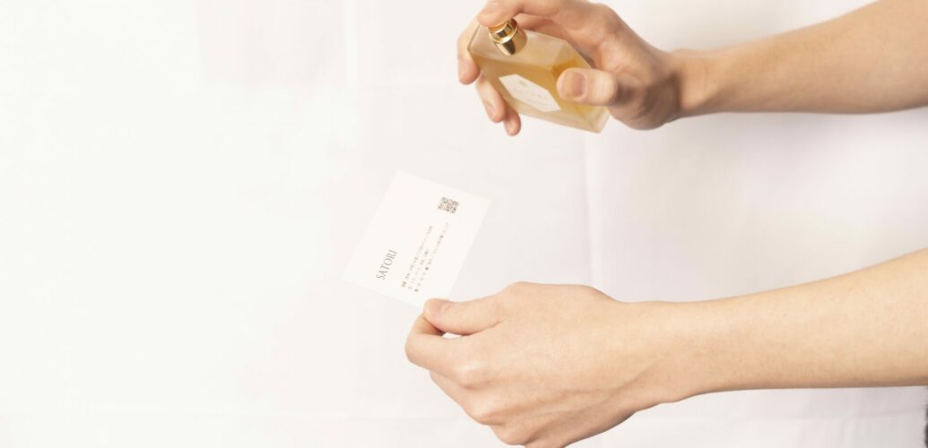 ムエット、mouilletteで香りを試す